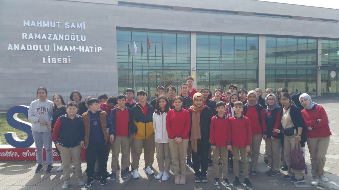 Okulumuz 8. Sınıf Öğrencilerinin Mahmut Sami Ramazanoğlu İmam Hatip Lisesi gezisi